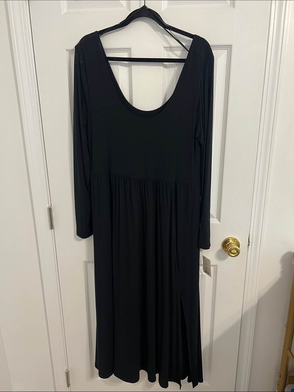 a new day Black Long-Sleeve Scoop-Neck Midi Dress